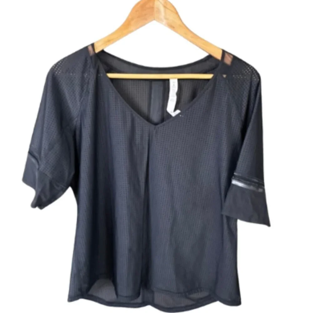 Lululemon Var-City Mesh Shirt